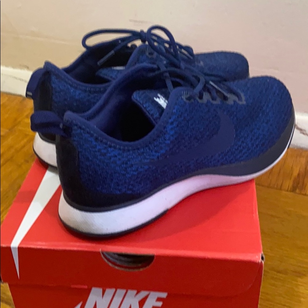 Nike DualTone Racer (GS) - Picture 2 of 3